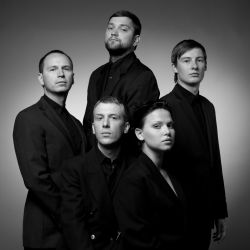 „Silence Music“ komanda. 