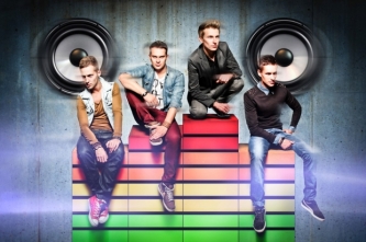 Soliaris su grupe. 
