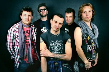 "Dizzy Rockets" (grupės nuotr.)