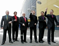 "LT United" - Saulius Urbonavičius, Marijus Mikutavičius, Arnoldas Lukošius, Andrius Mamontovas, Viktoras „Vee“ Diawara ir Eimantas Belickas. ["Shownet" nuotr.]